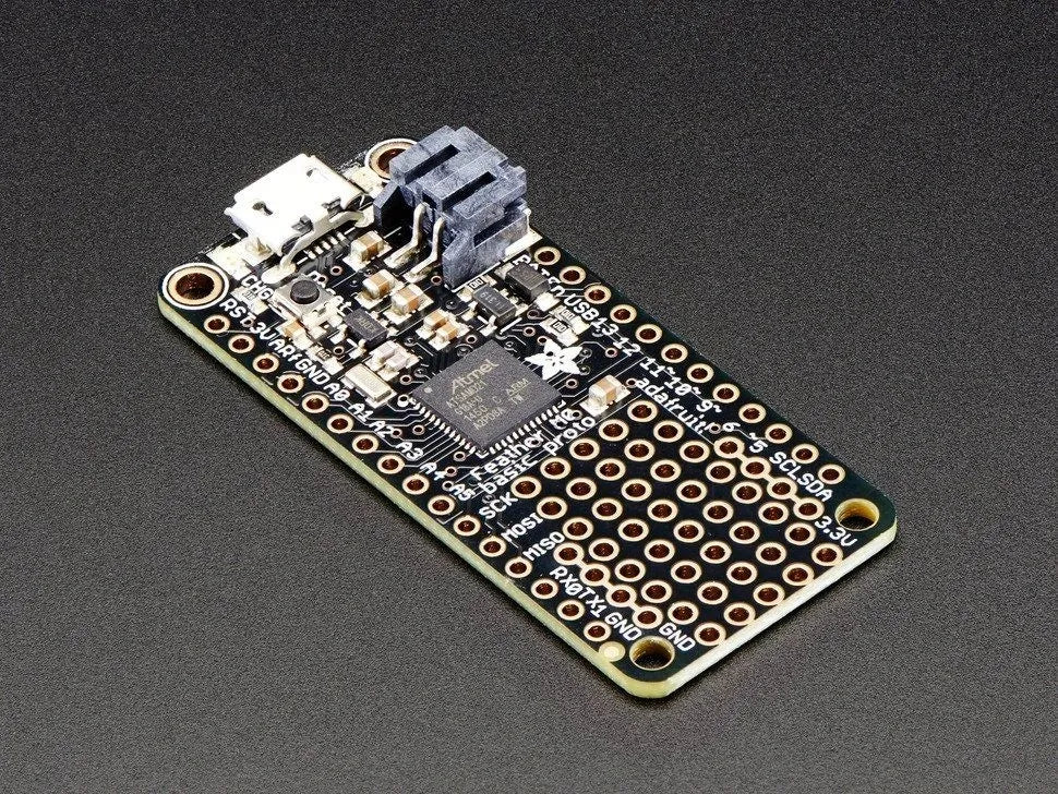 Adafruit Feather M0 Basic Proto - ATSAMD21 Cortex M0